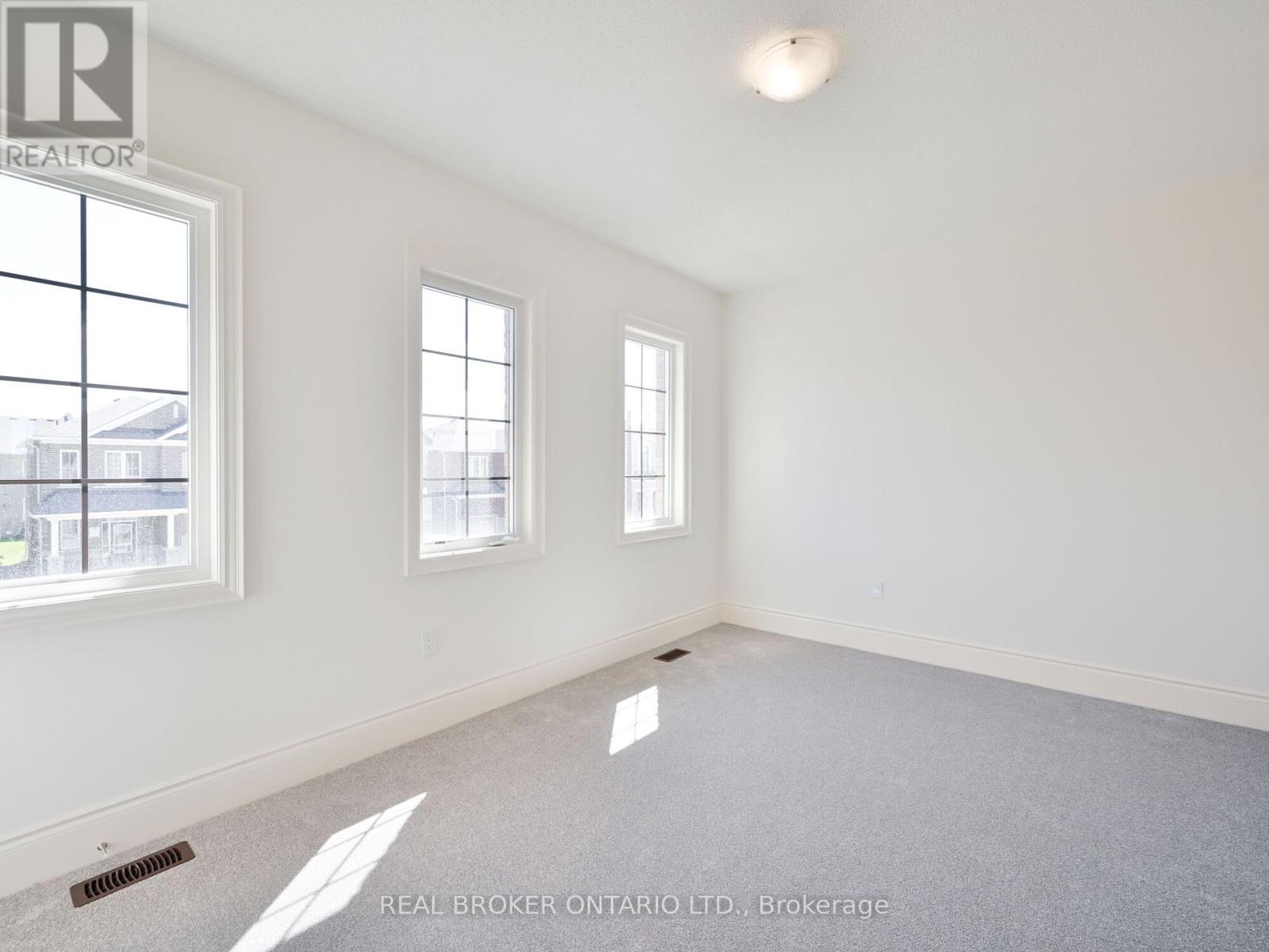 Photo 39 of 1555 Severn Drive, Milton ON