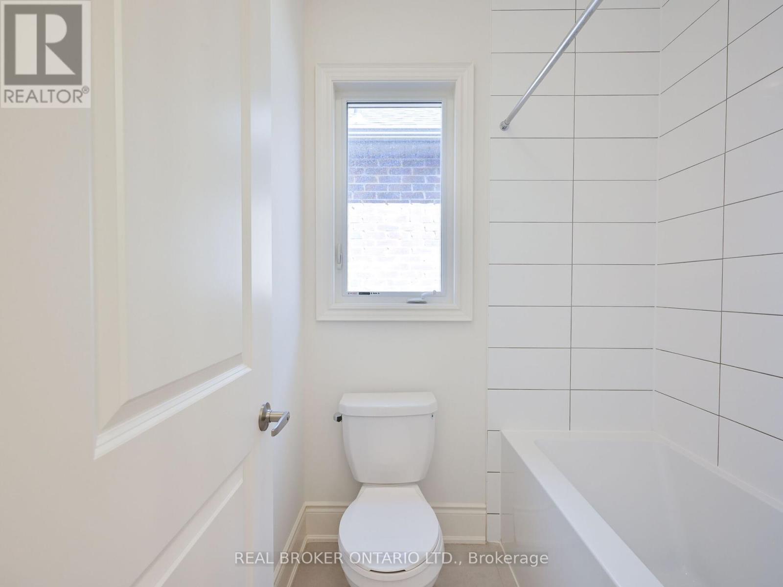 Photo 44 of 1555 Severn Drive, Milton ON