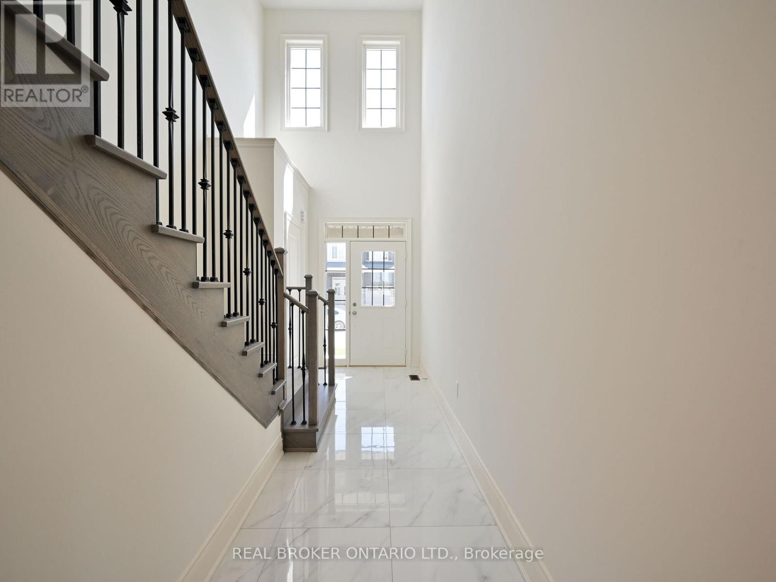 Photo 6 of 1555 Severn Drive, Milton ON