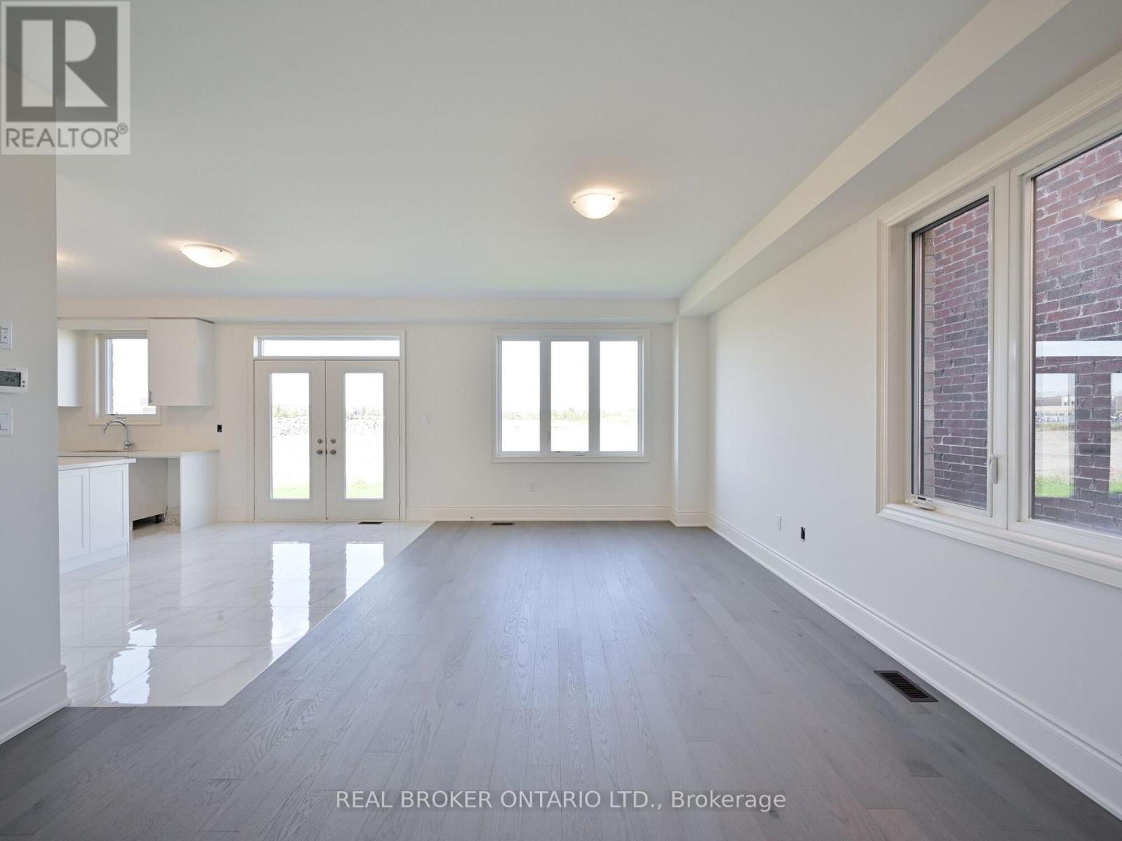 Photo 7 of 1555 Severn Drive, Milton ON
