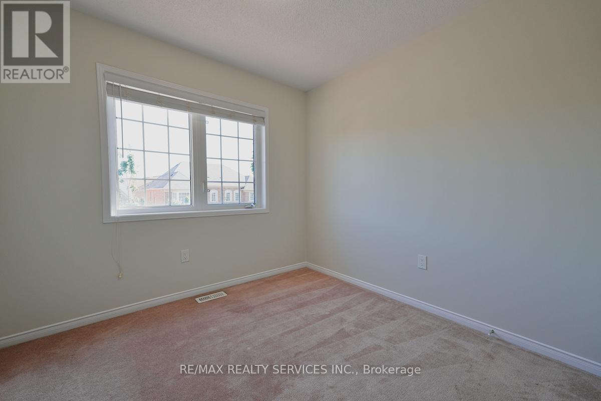 Photo 30 of 30 Loftsmoor Drive, Brampton ON