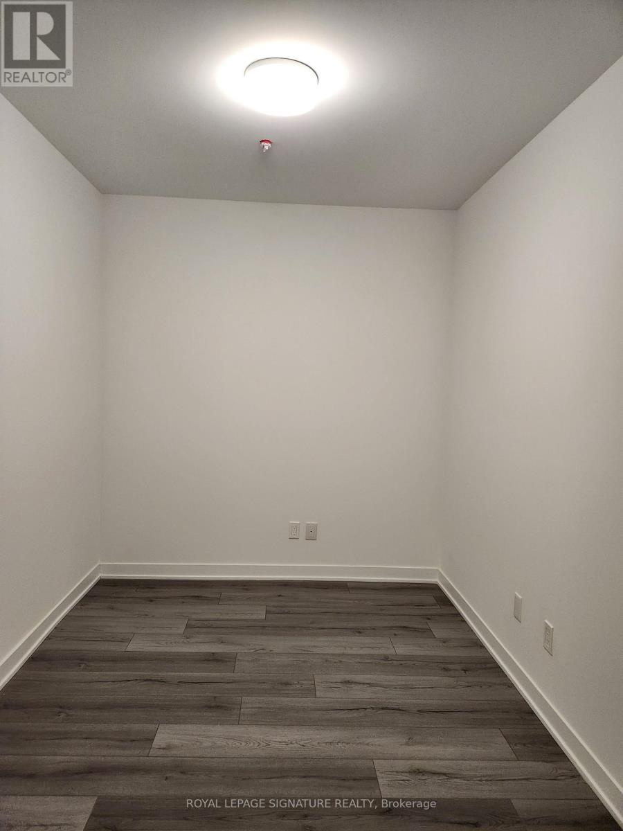 Photo 16 of 334 405 Dundas Street, Oakville ON