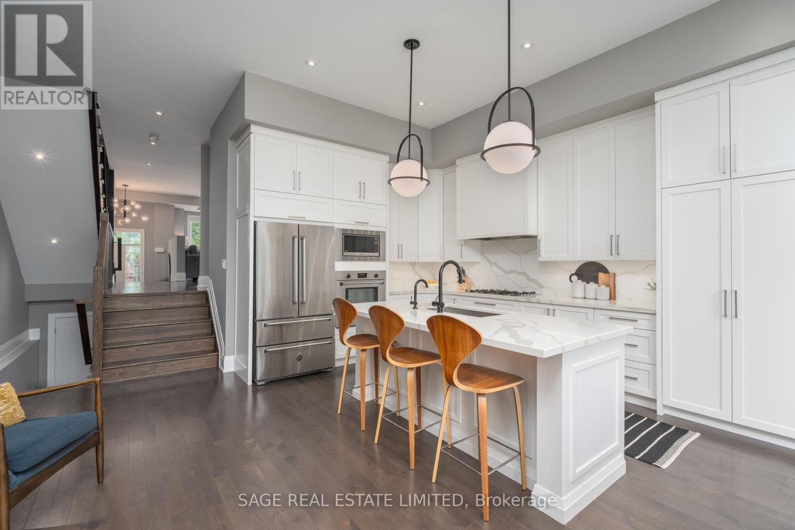 Photo 25 of 81 B Seventeenth Street, Toronto ON