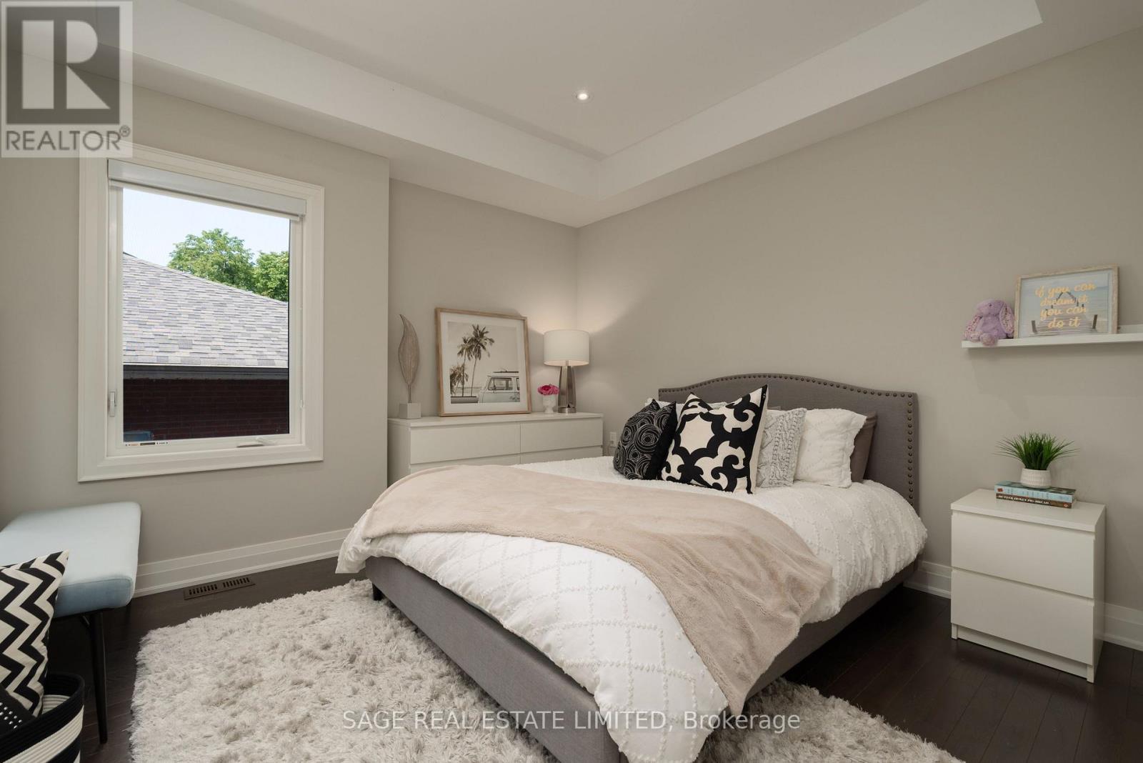 Photo 36 of 81 B Seventeenth Street, Toronto ON