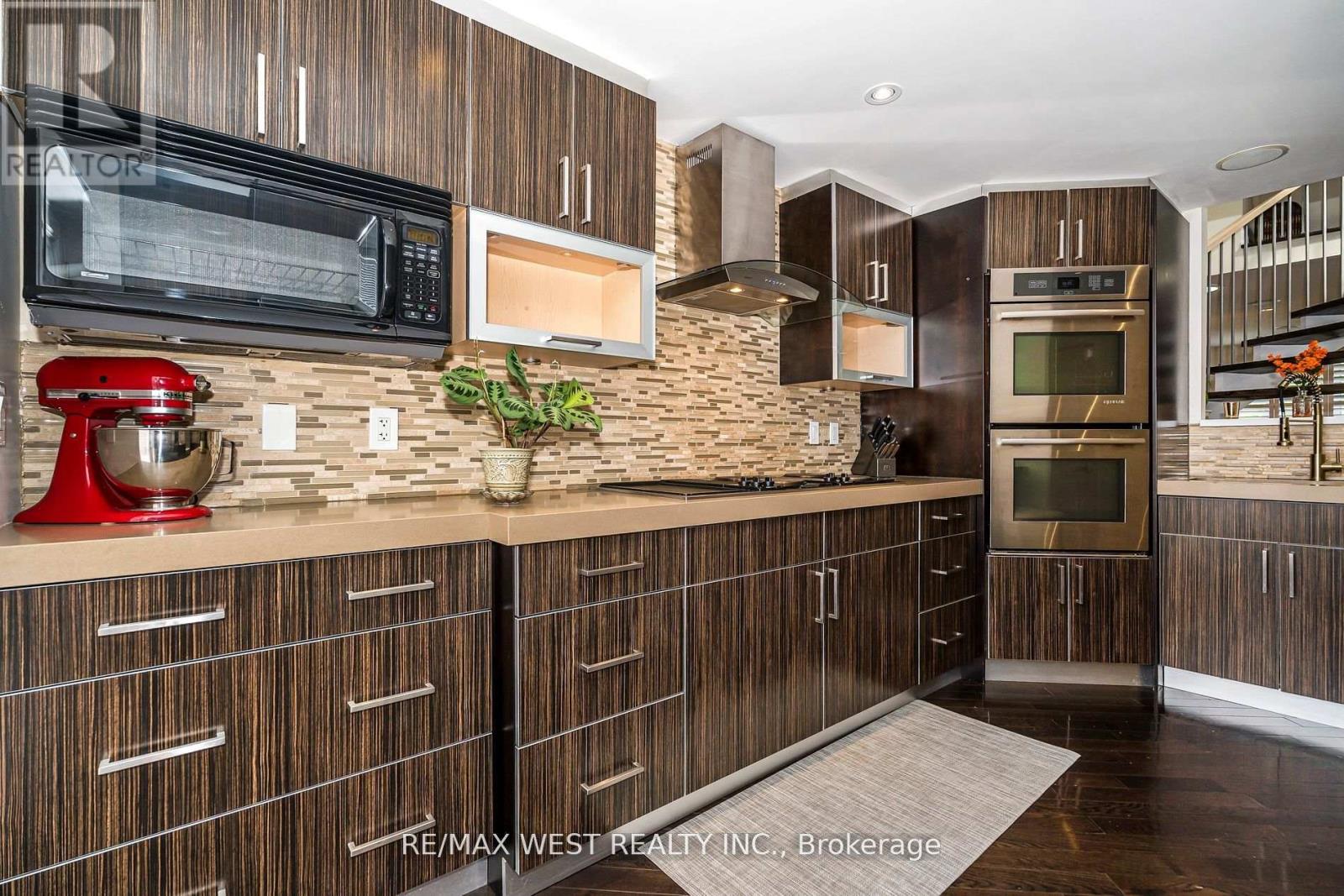 Photo 17 of 111 Hay Avenue, Toronto ON