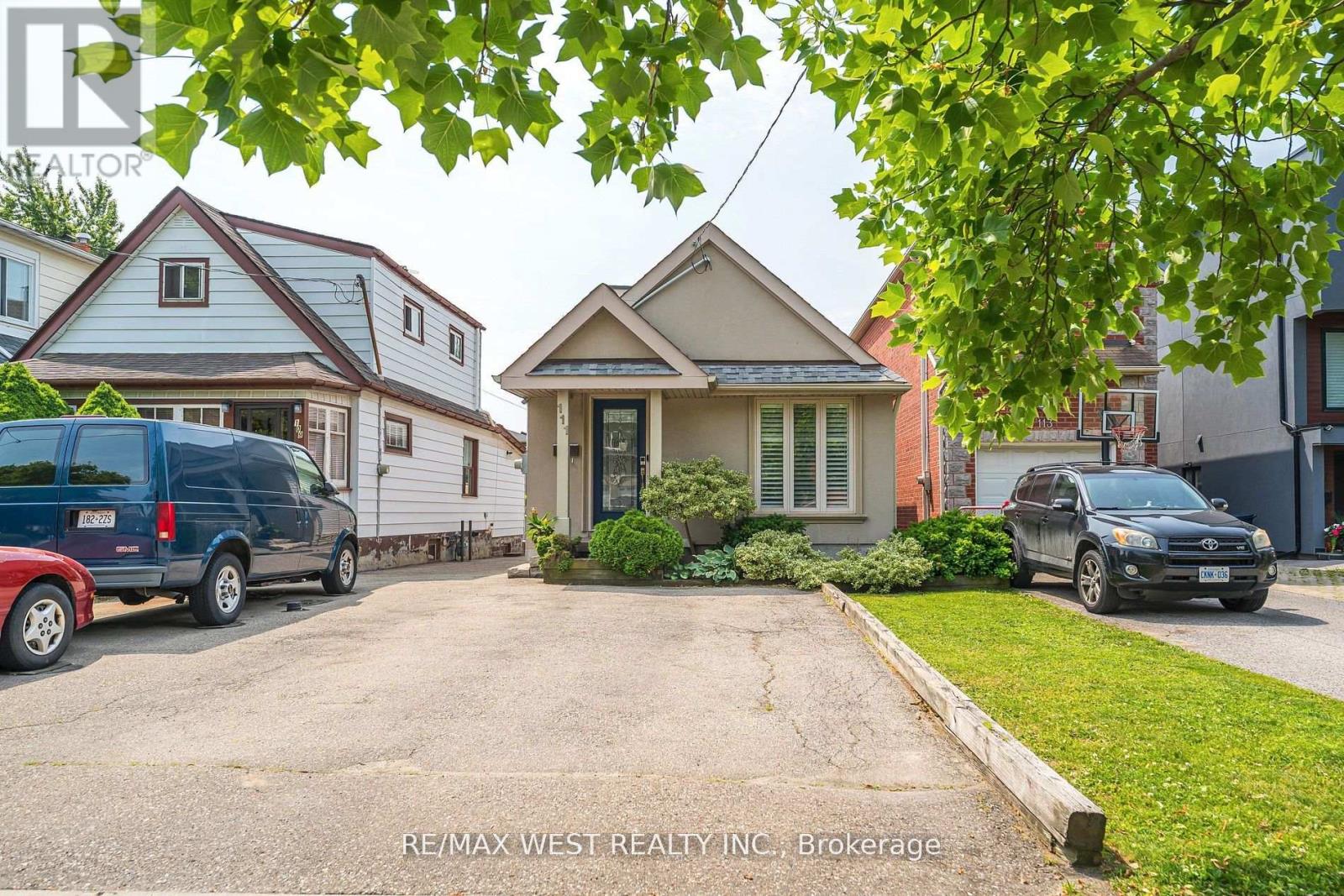 Photo 2 of 111 Hay Avenue, Toronto ON