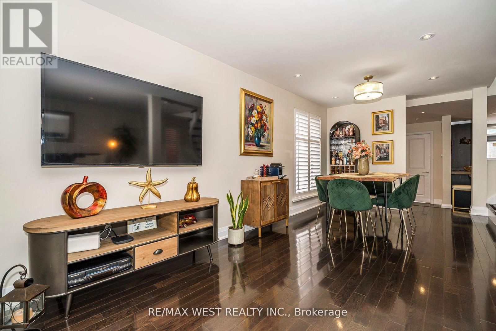 Photo 8 of 111 Hay Avenue, Toronto ON
