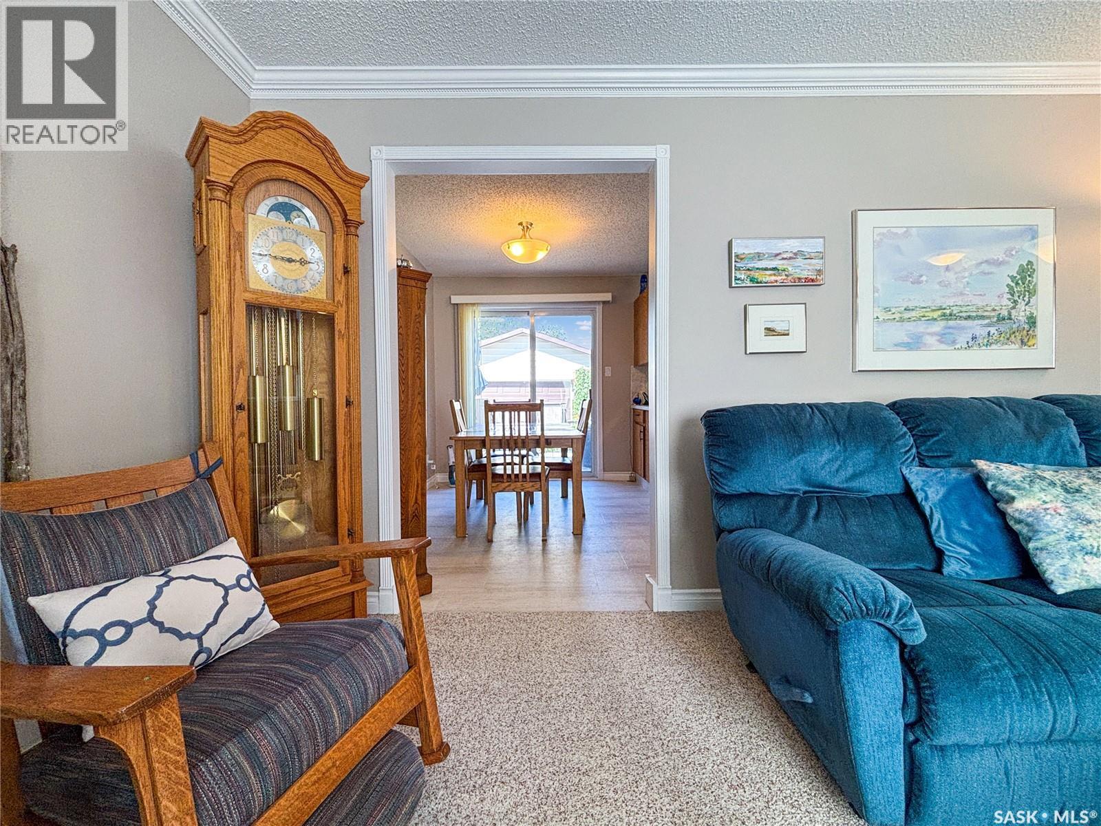 Photo 5 of 315 Ball Crescent, Saskatoon SK