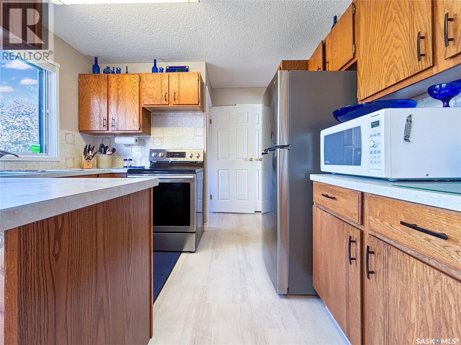 Photo 9 of 315 Ball Crescent, Saskatoon SK