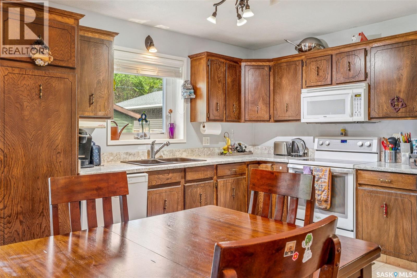Photo 19 of 402 Crawford Avenue E, Melfort SK