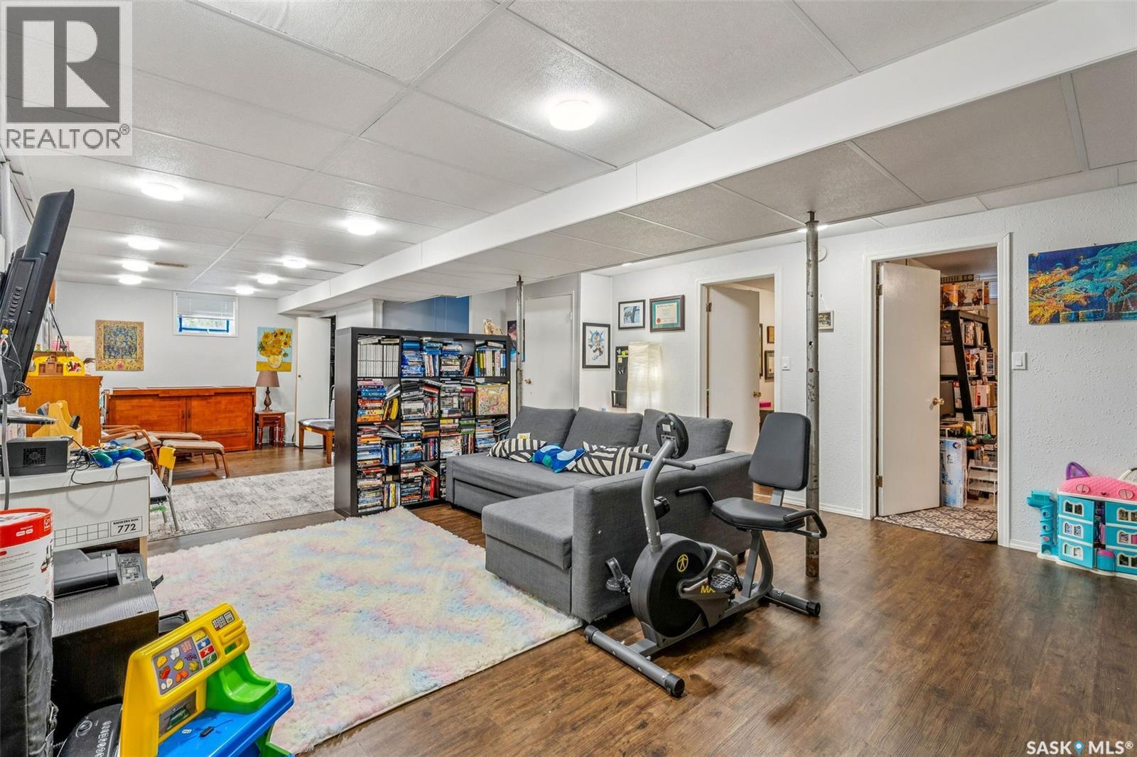 Photo 30 of 402 Crawford Avenue E, Melfort SK