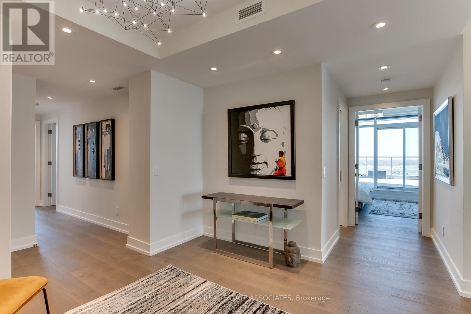 Photo 3 of 1002 90 Stadium Road, Toronto ON