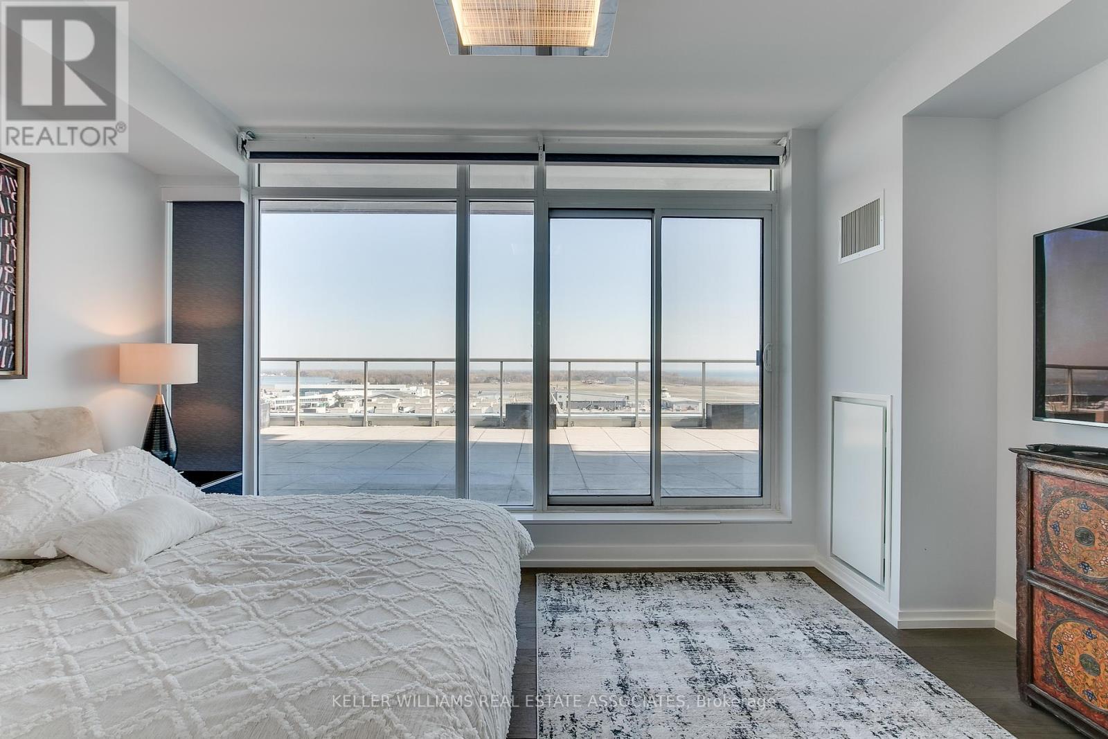 Photo 31 of 1002 90 Stadium Road, Toronto ON
