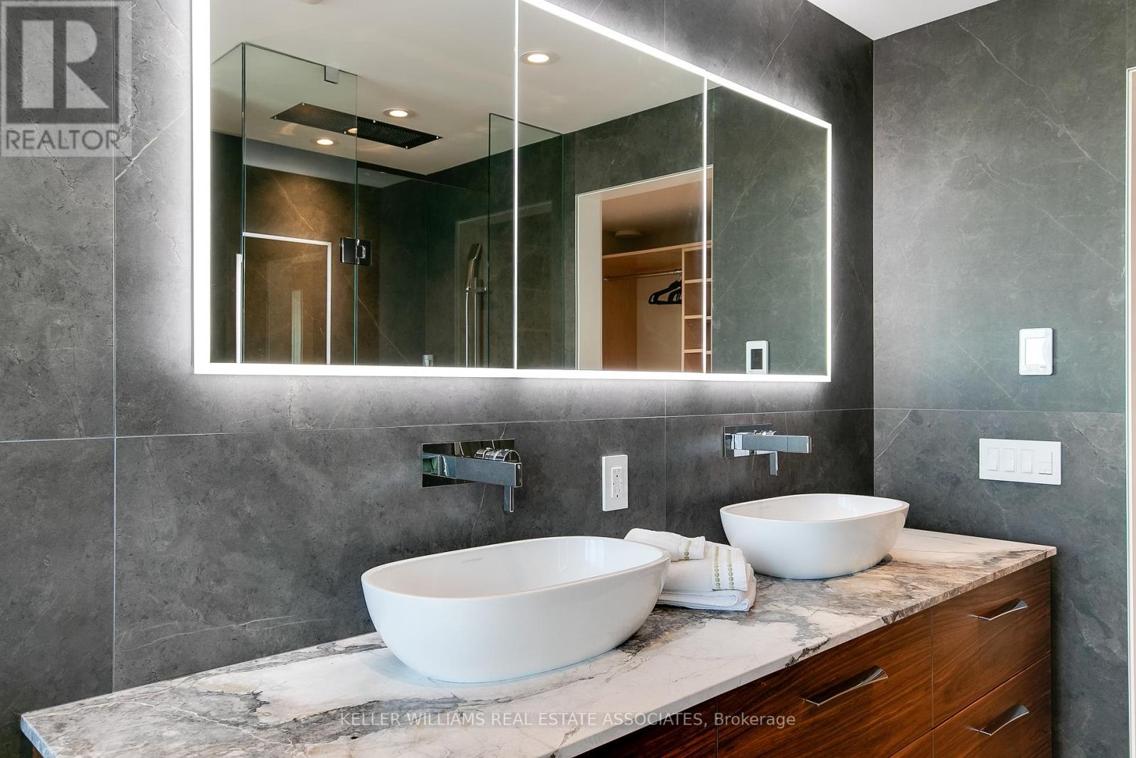Photo 24 of 1002 90 Stadium Road, Toronto ON
