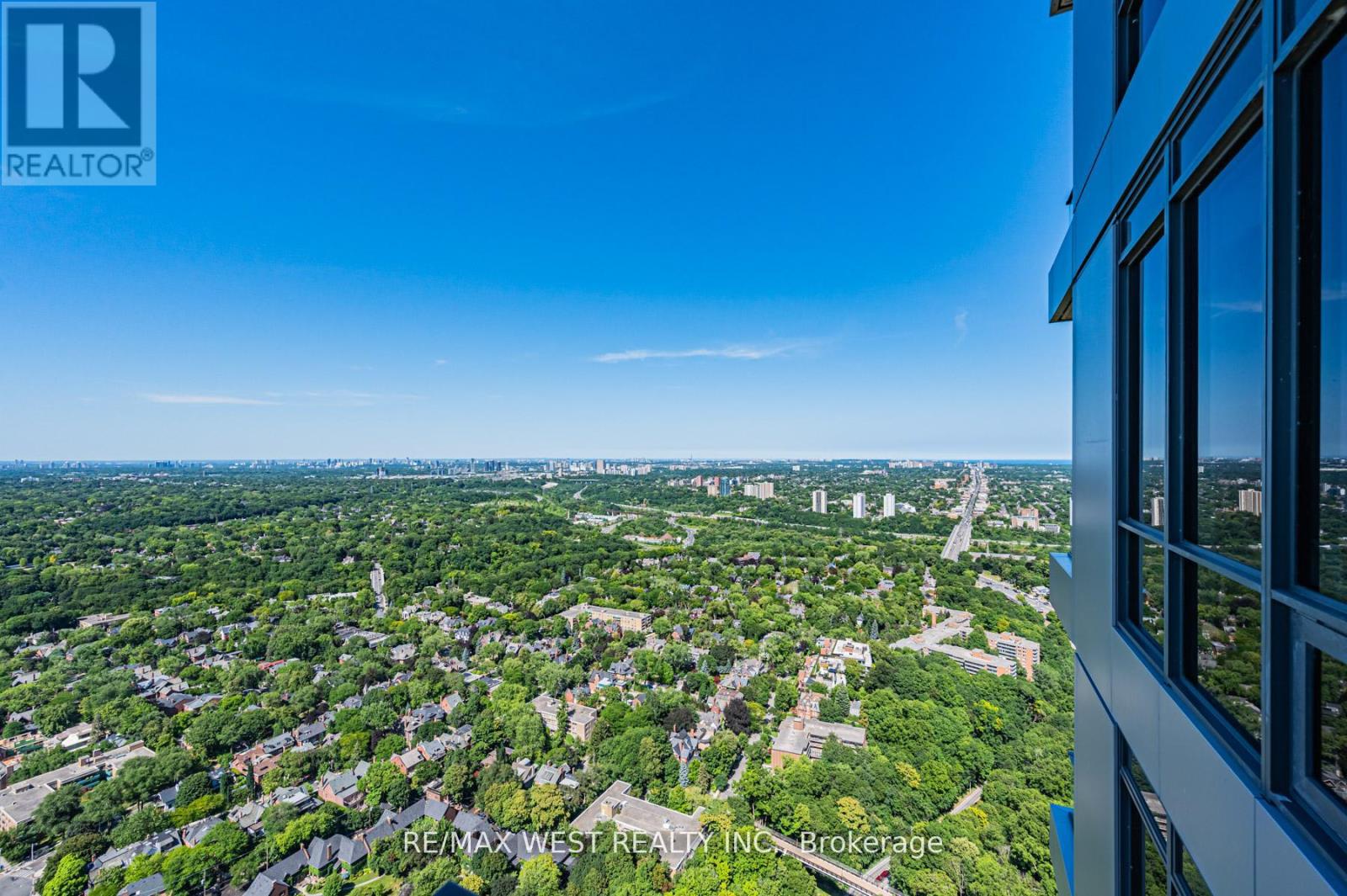 Photo 7 of 5306 395 Bloor Street E, Toronto ON