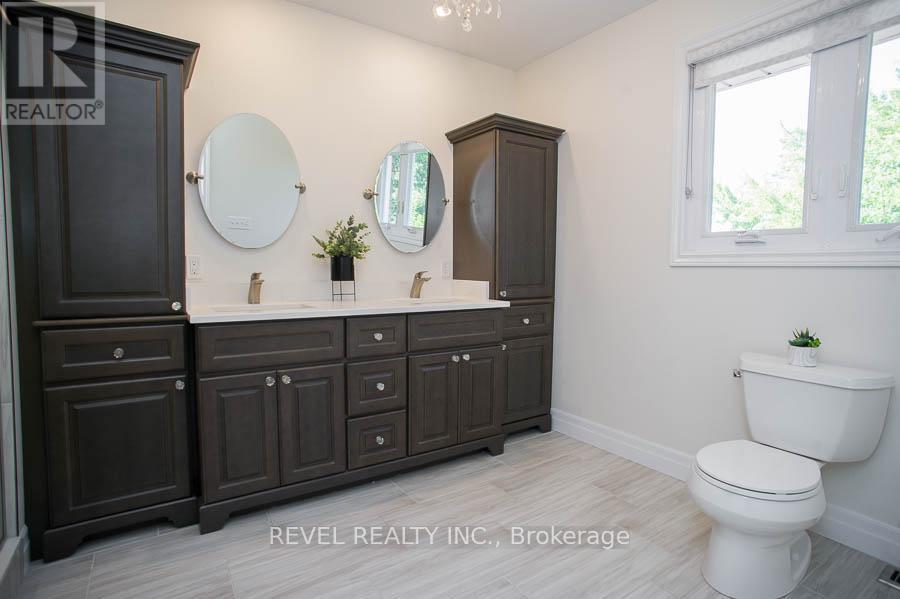 Photo 19 of 89 Dante Crescent, Brantford ON