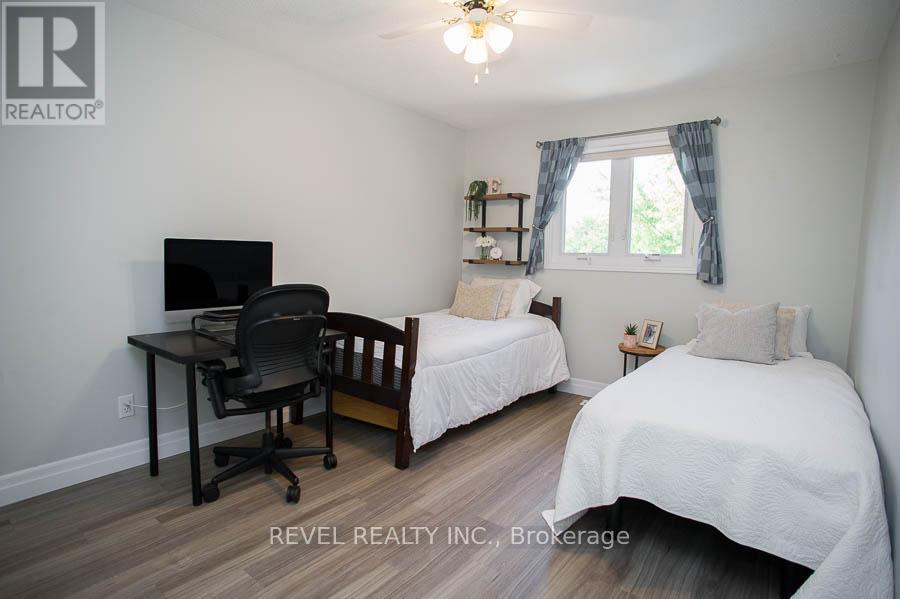 Photo 25 of 89 Dante Crescent, Brantford ON