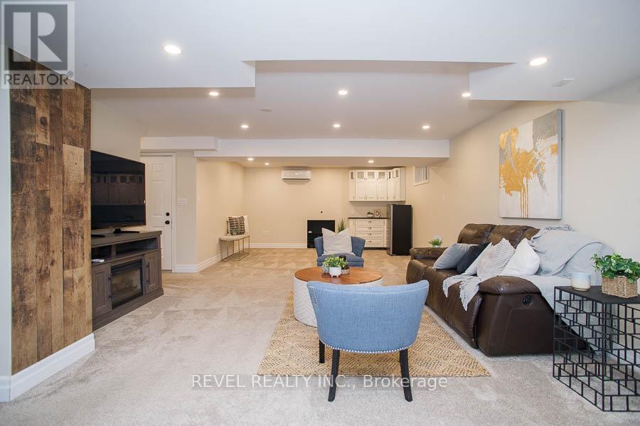 Photo 30 of 89 Dante Crescent, Brantford ON