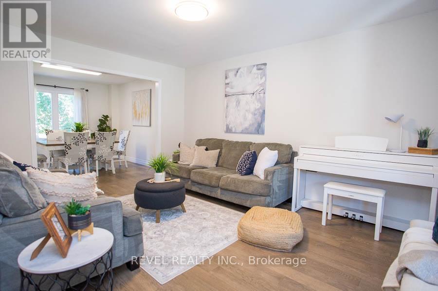Photo 5 of 89 Dante Crescent, Brantford ON