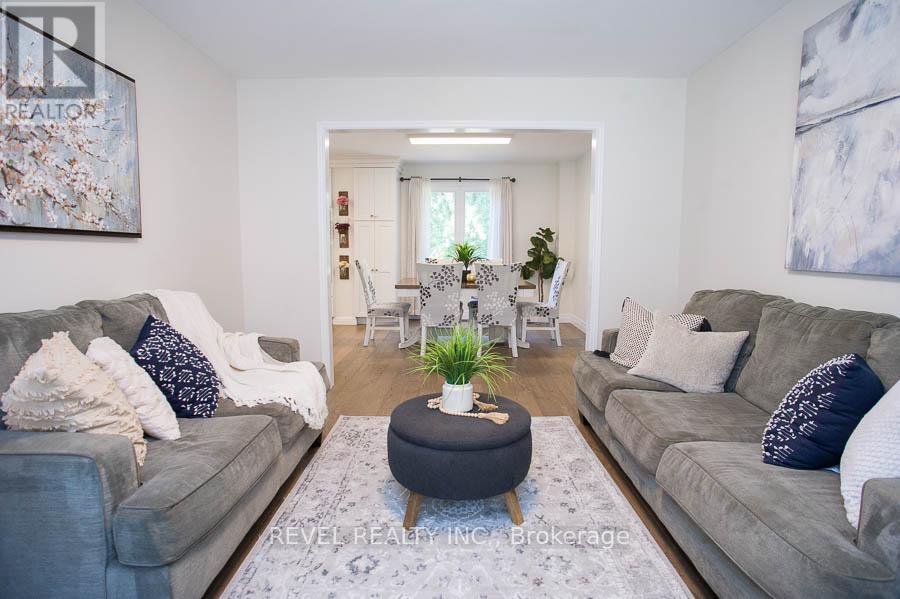 Photo 6 of 89 Dante Crescent, Brantford ON