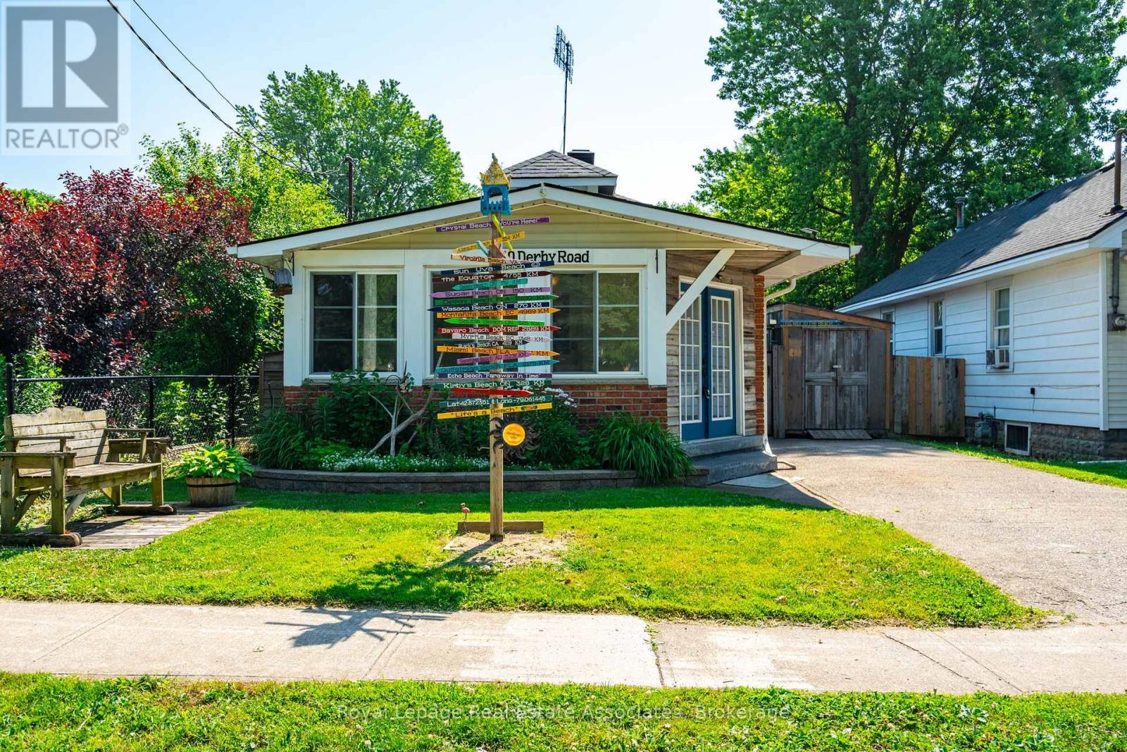 Photo 3 of 110 Derby Road, Fort Erie ON