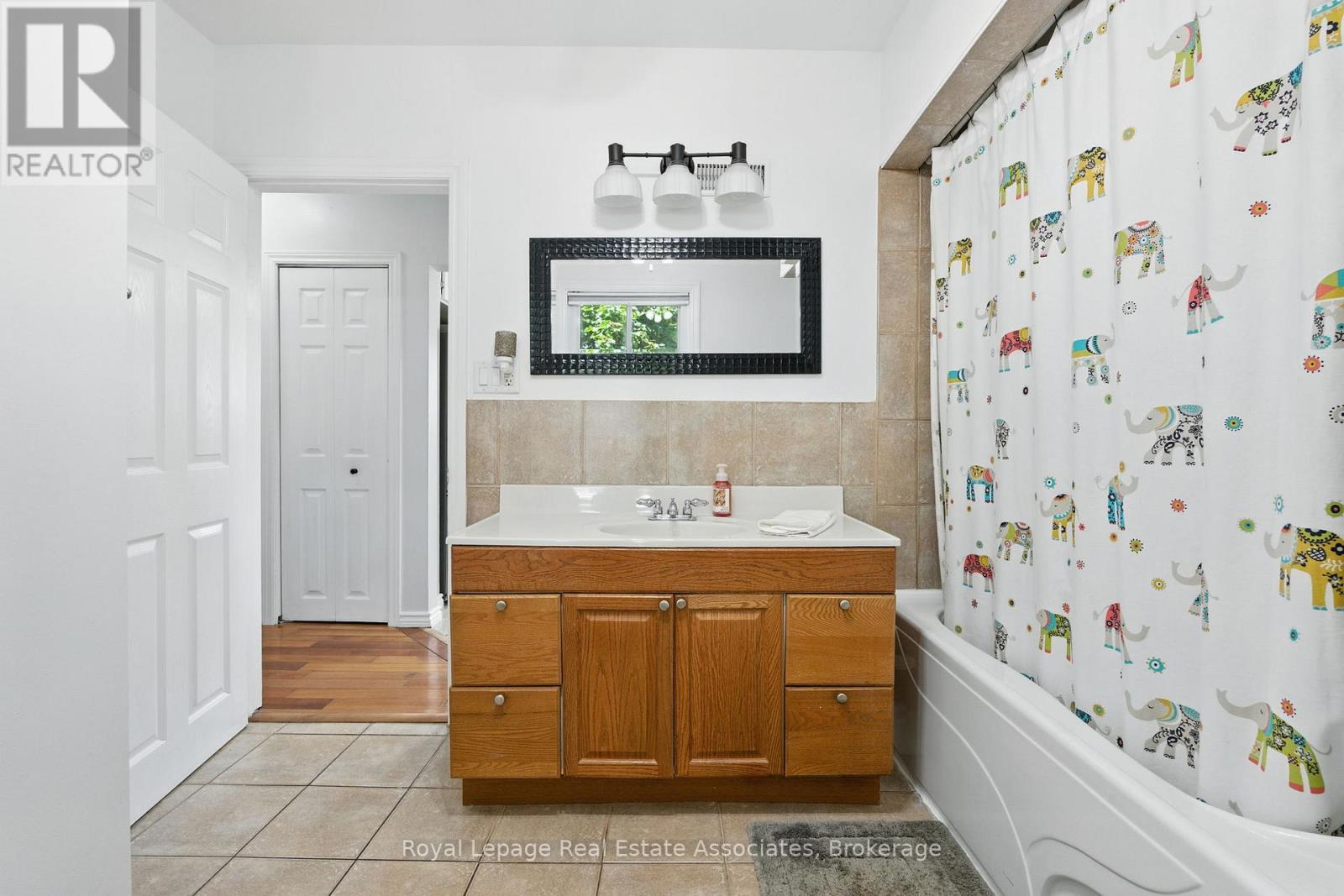 Photo 21 of 7 Deer Avenue, Hamilton ON