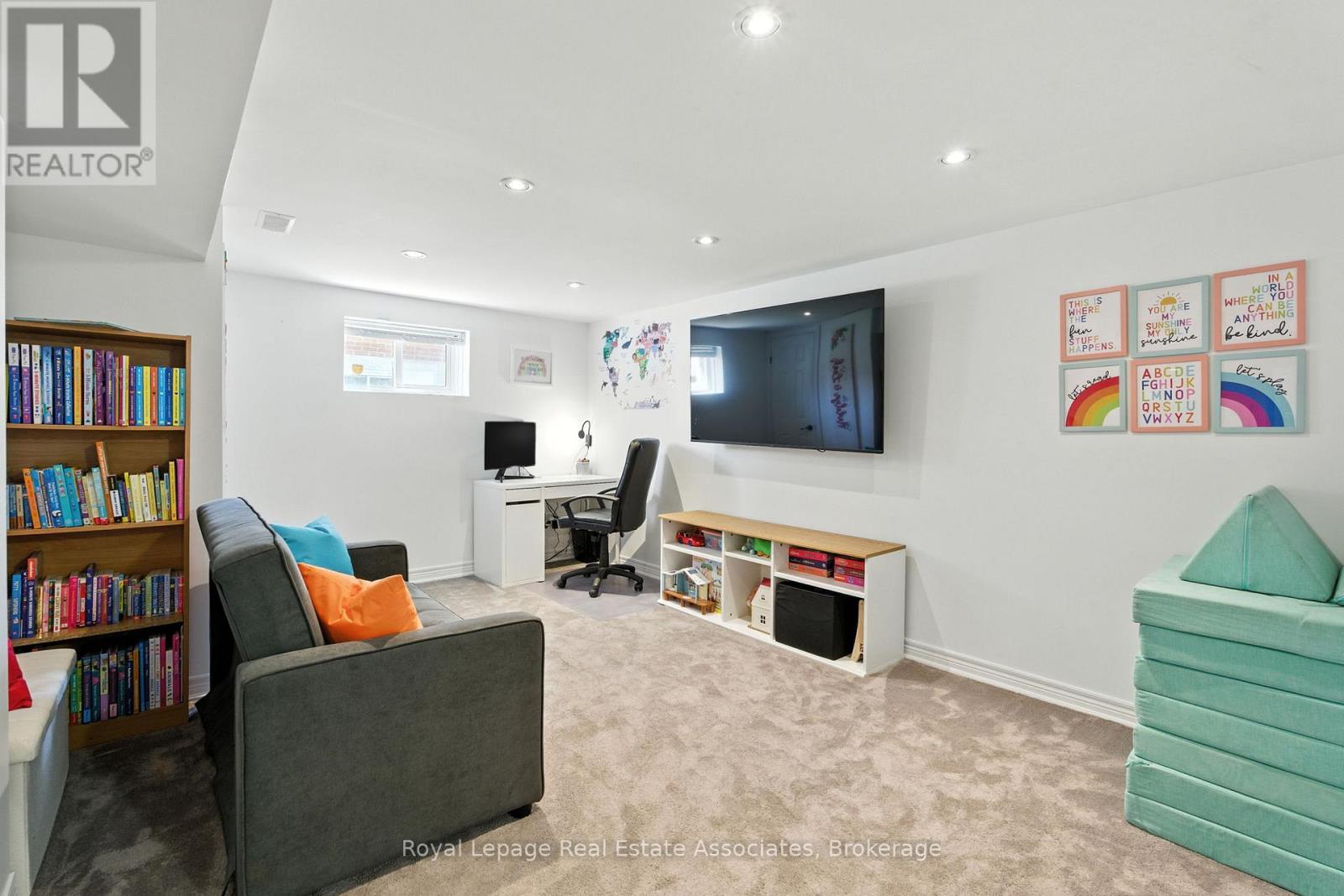 Photo 29 of 7 Deer Avenue, Hamilton ON