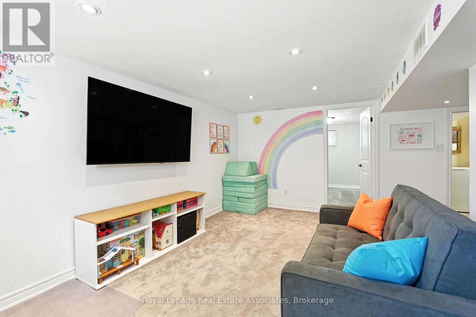 Photo 30 of 7 Deer Avenue, Hamilton ON