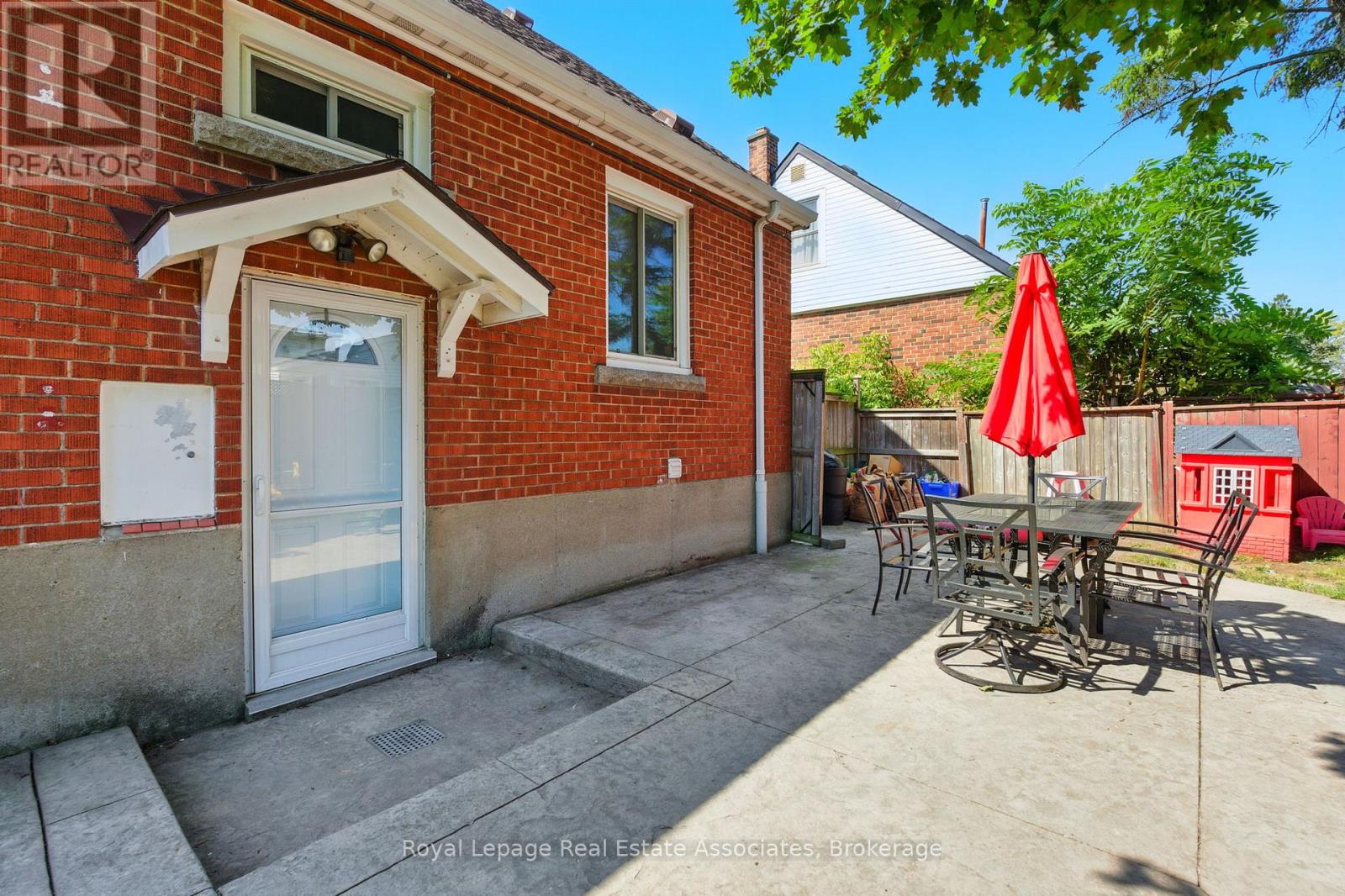 Photo 36 of 7 Deer Avenue, Hamilton ON
