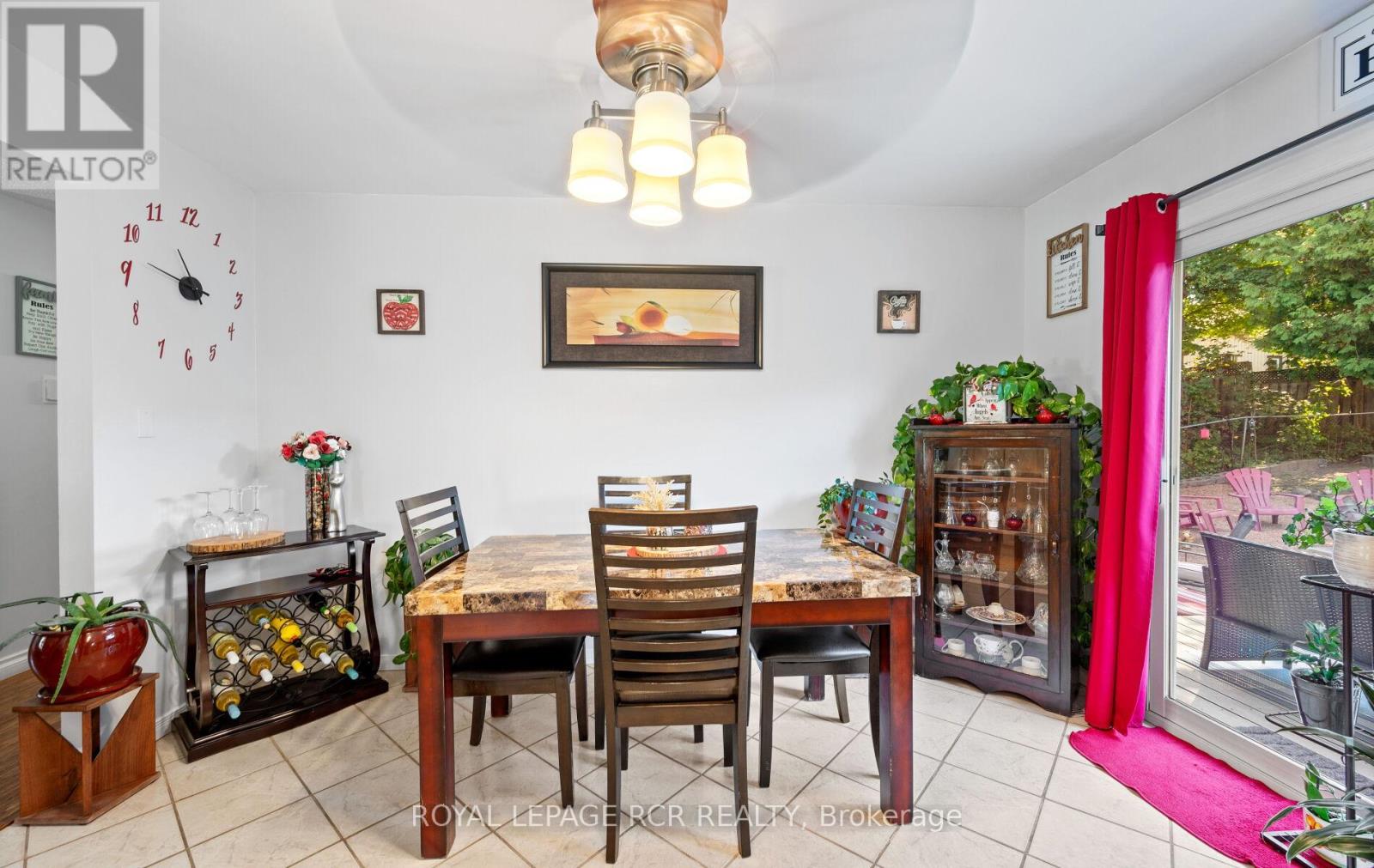 Photo 12 of 127 Jane Street, Shelburne ON