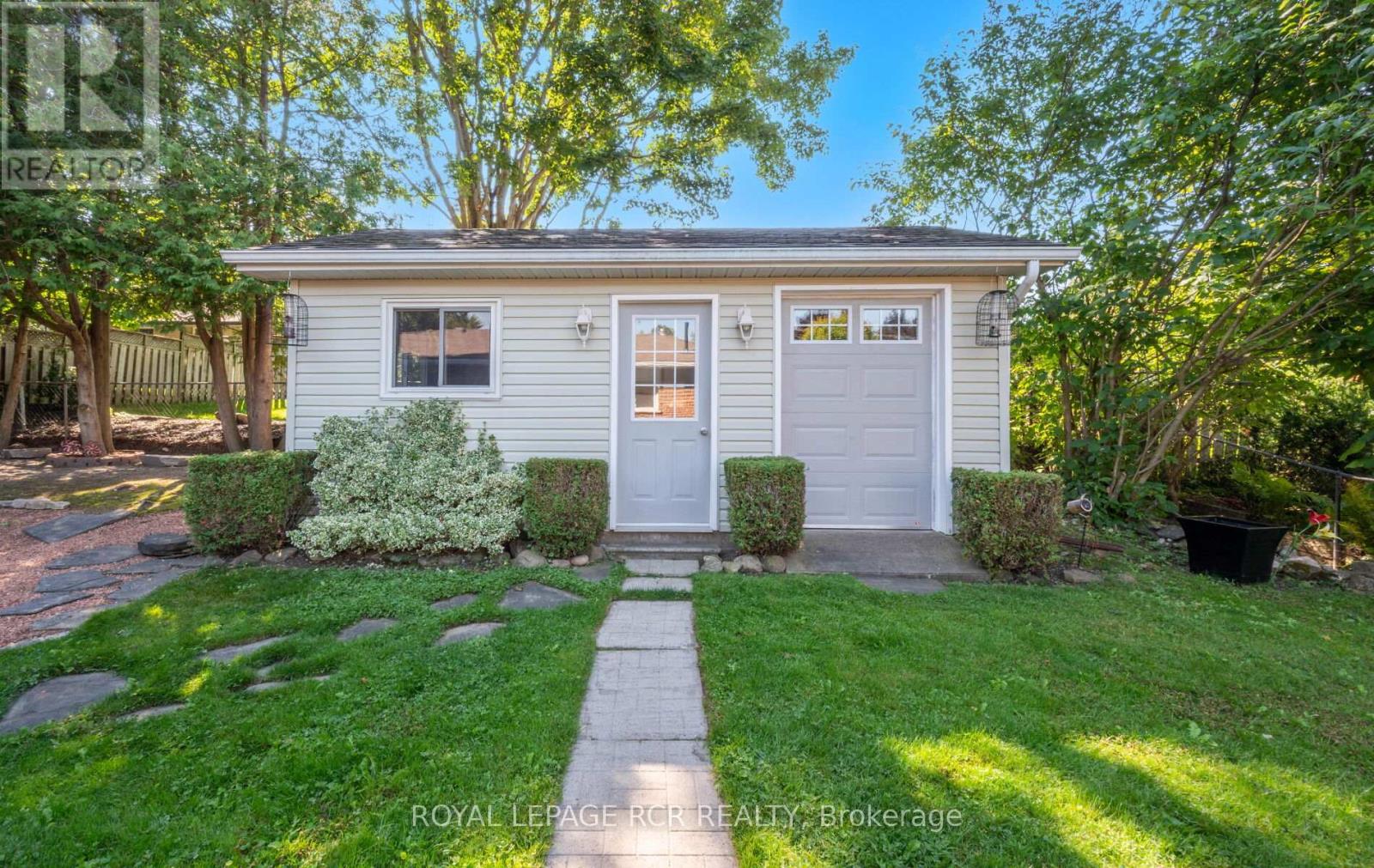 Photo 33 of 127 Jane Street, Shelburne ON