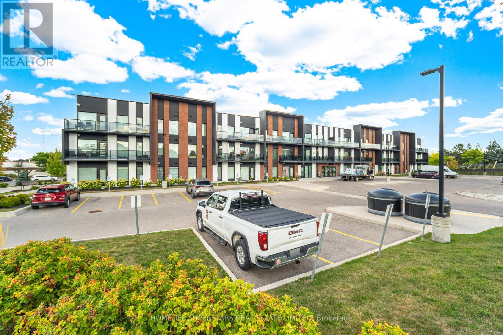 Photo 28 of 115 5 Wake Robin Drive, Kitchener ON