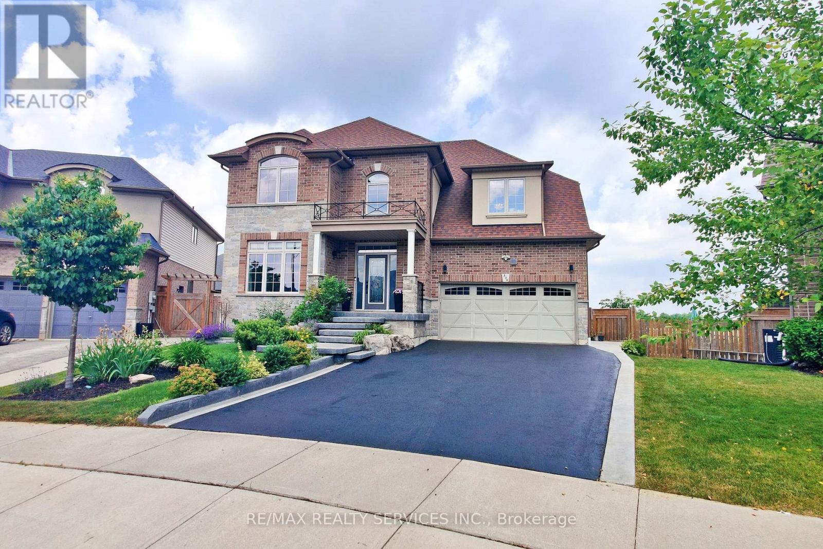 Photo 1 of 330 Festival Way, Hamilton ON