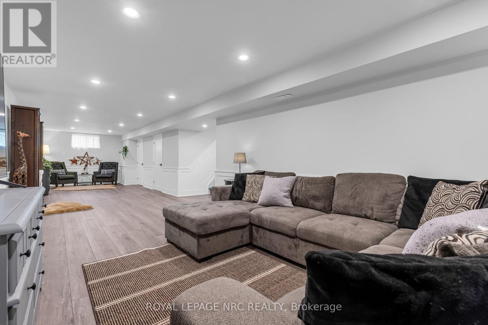 Photo 27 of 7 Craig Boulevard, Grimsby ON