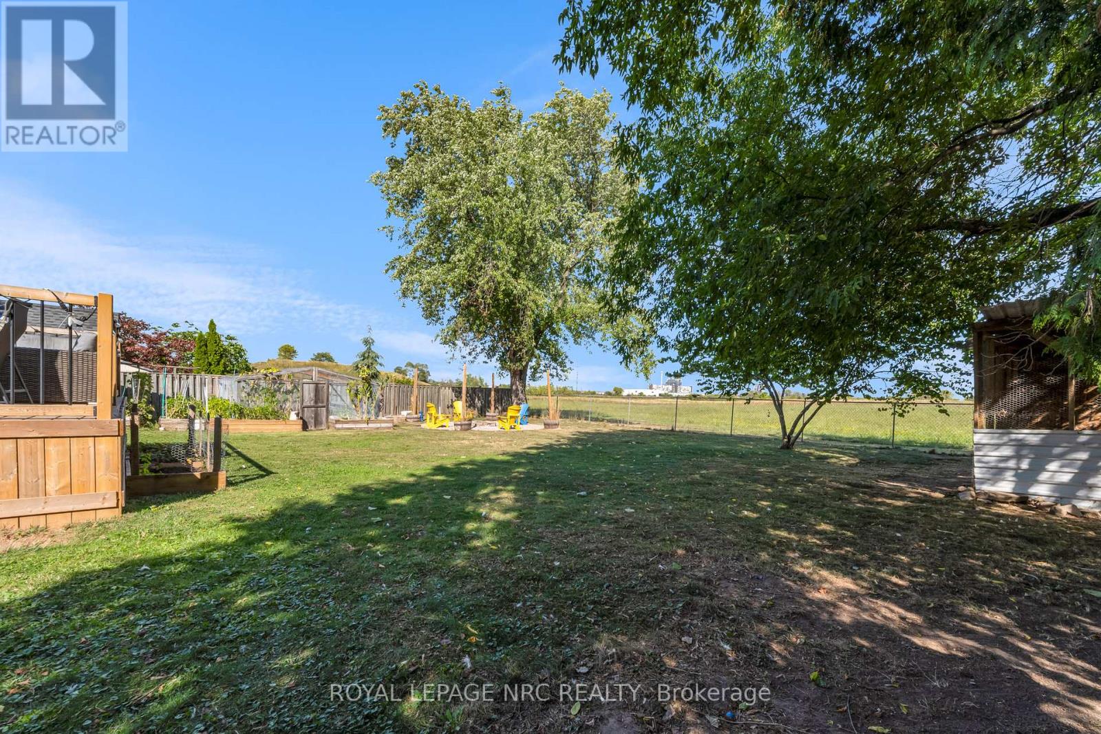 Photo 36 of 7 Craig Boulevard, Grimsby ON