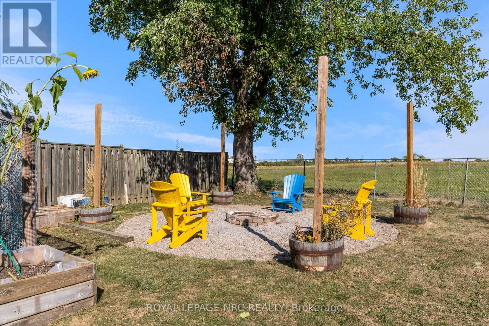 Photo 37 of 7 Craig Boulevard, Grimsby ON