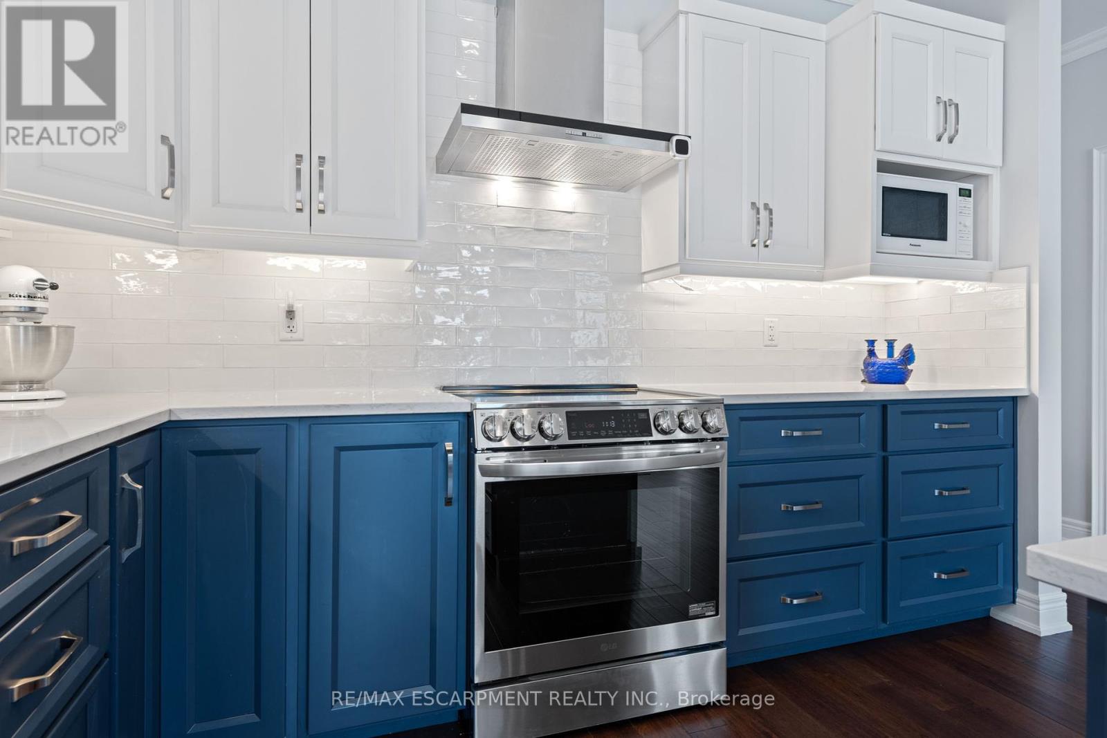 Photo 10 of 238 Schooner Drive, Norfolk ON