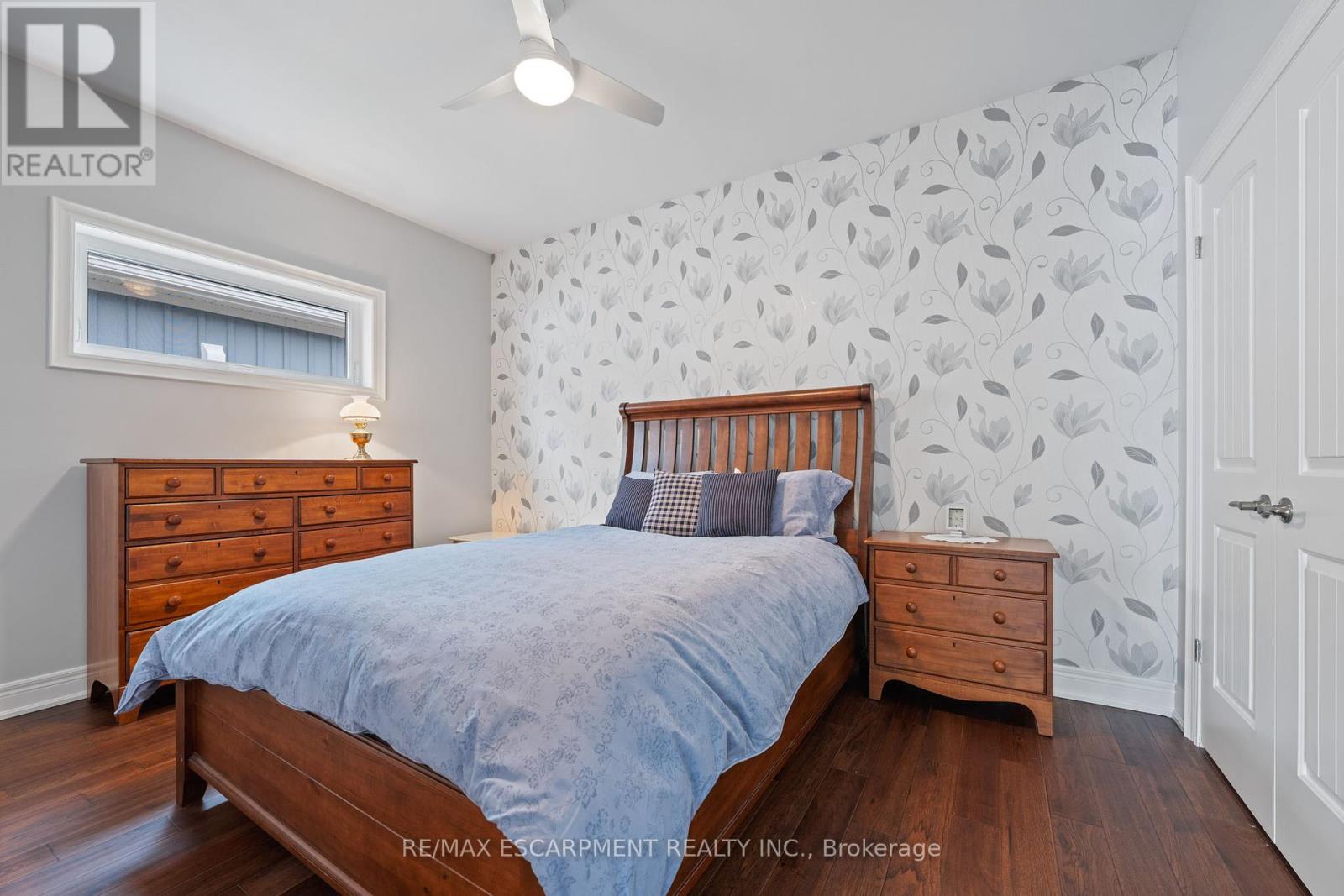 Photo 18 of 238 Schooner Drive, Norfolk ON