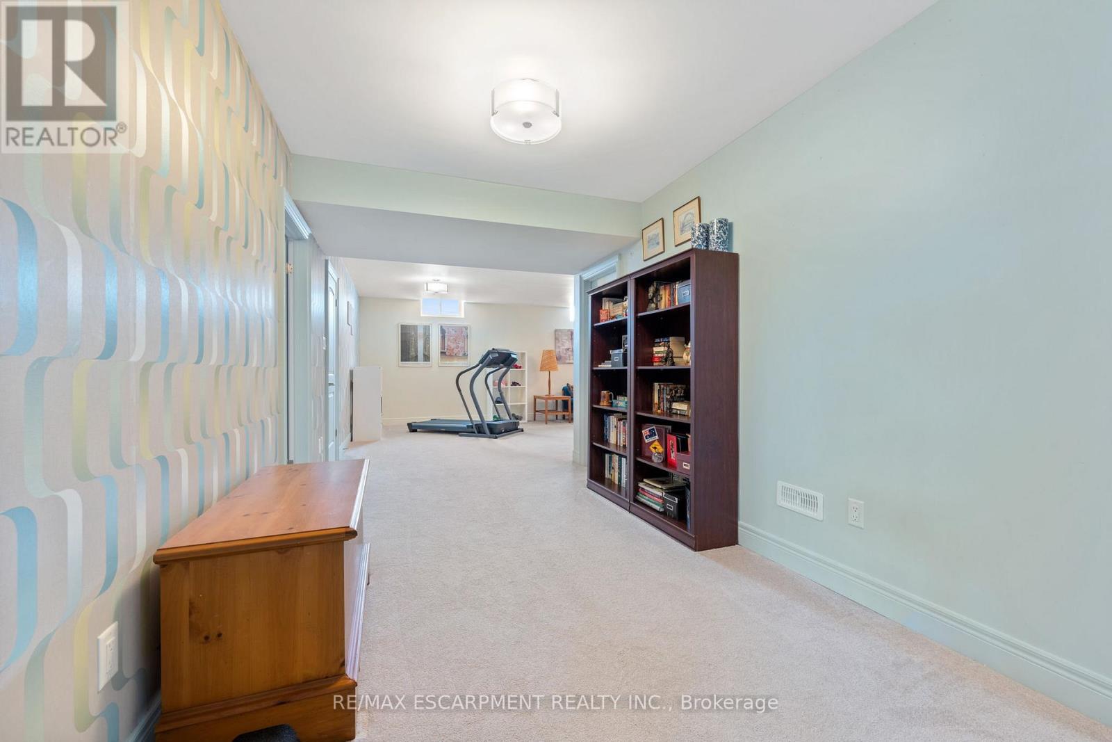 Photo 24 of 238 Schooner Drive, Norfolk ON