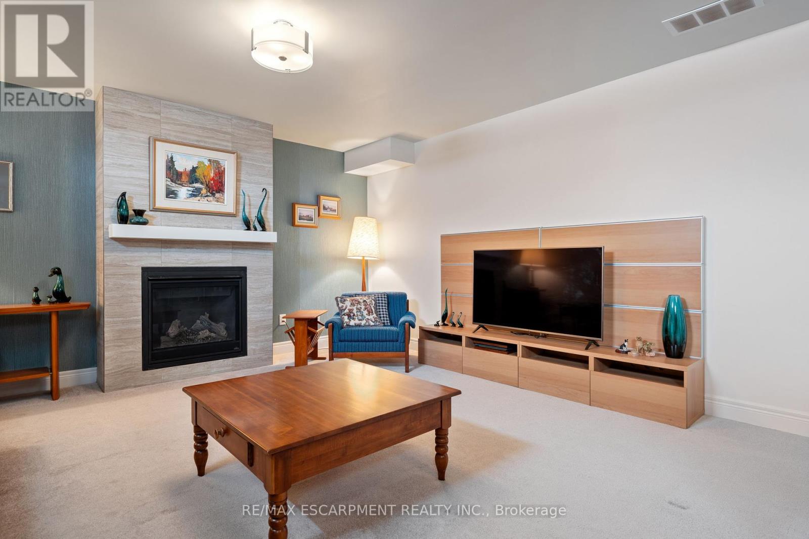 Photo 27 of 238 Schooner Drive, Norfolk ON