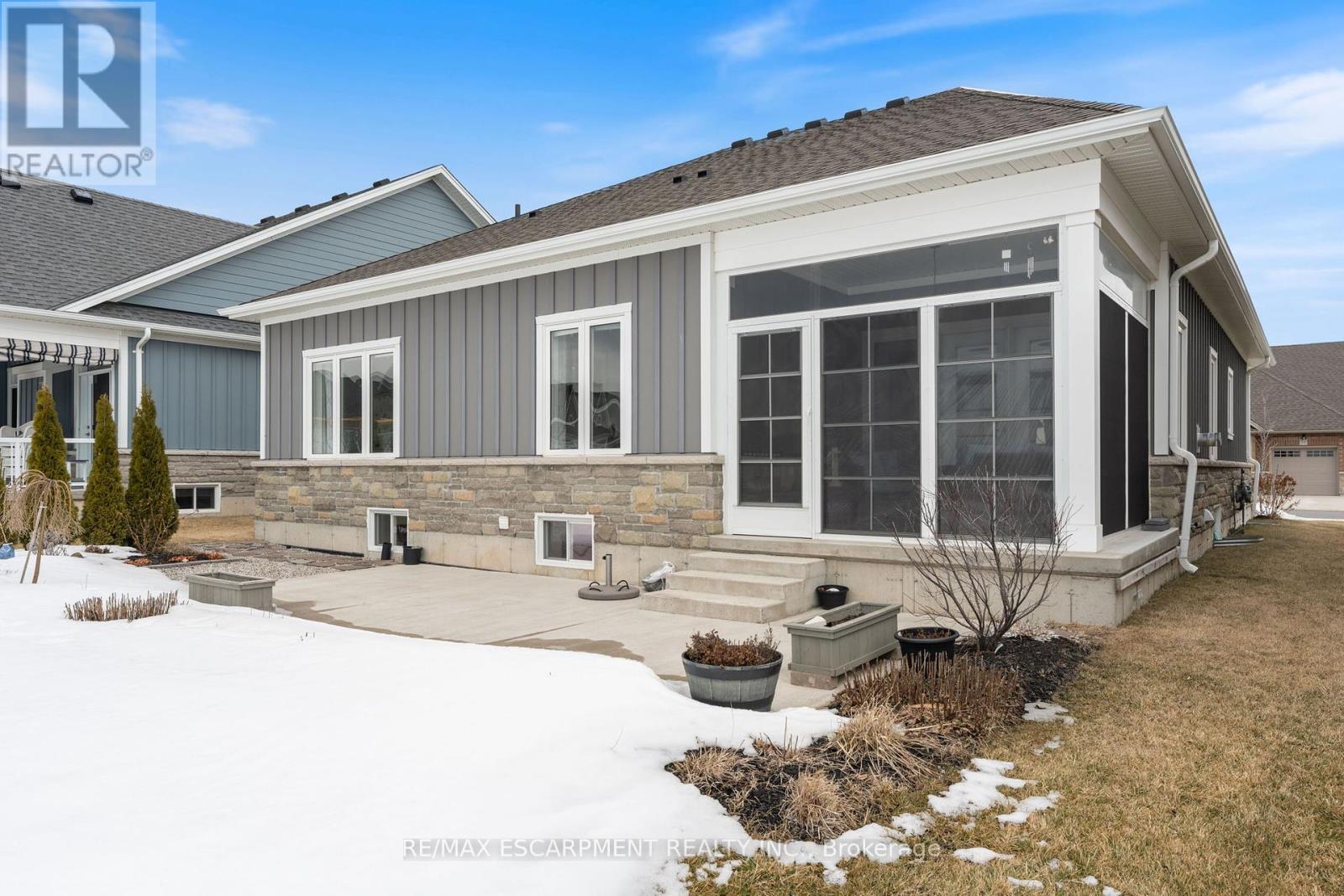 Photo 38 of 238 Schooner Drive, Norfolk ON