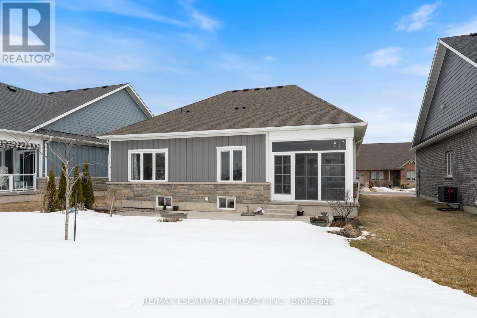 Photo 39 of 238 Schooner Drive, Norfolk ON