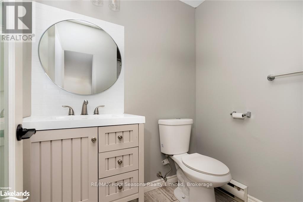 Photo 17 of 73 21 Dawson Drive, Collingwood ON