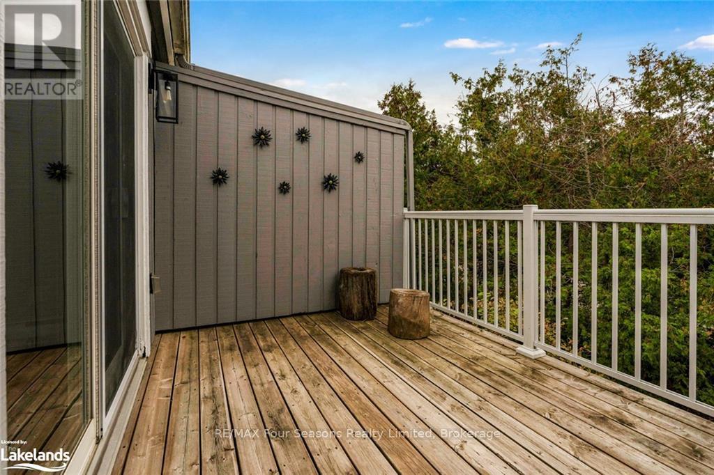 Photo 24 of 73 21 Dawson Drive, Collingwood ON