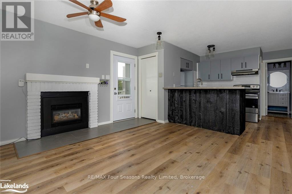 Photo 4 of 73 21 Dawson Drive, Collingwood ON