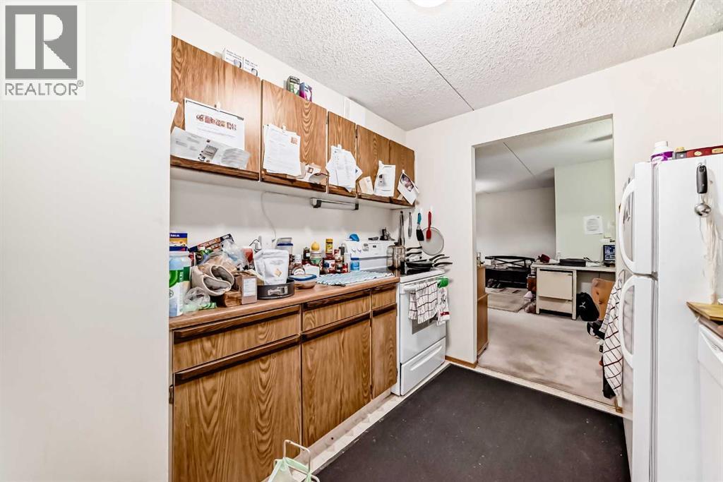 Photo 7 of 309 5204 Dalton Drive Nw, Calgary AB