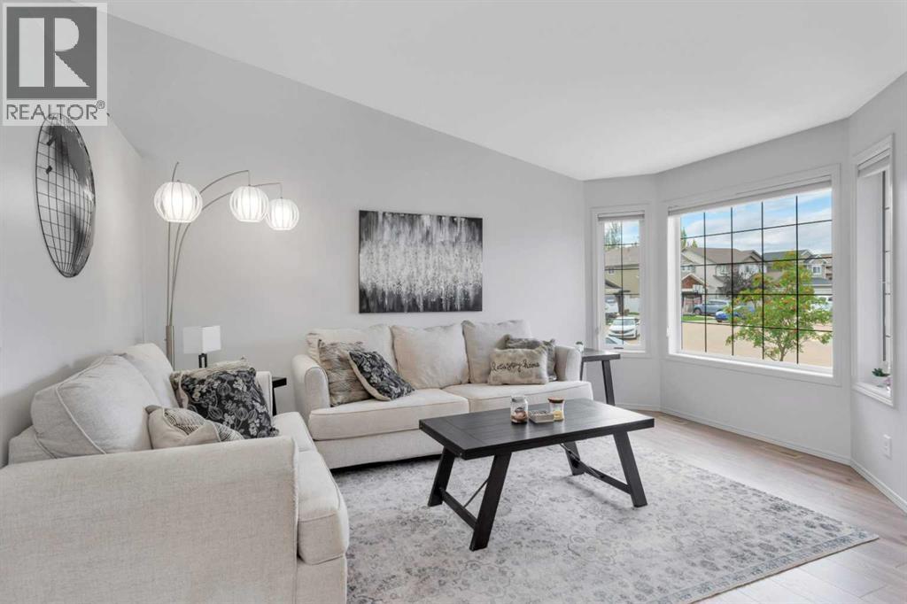 Photo 14 of 79 Stephenson Crescent, Red Deer AB