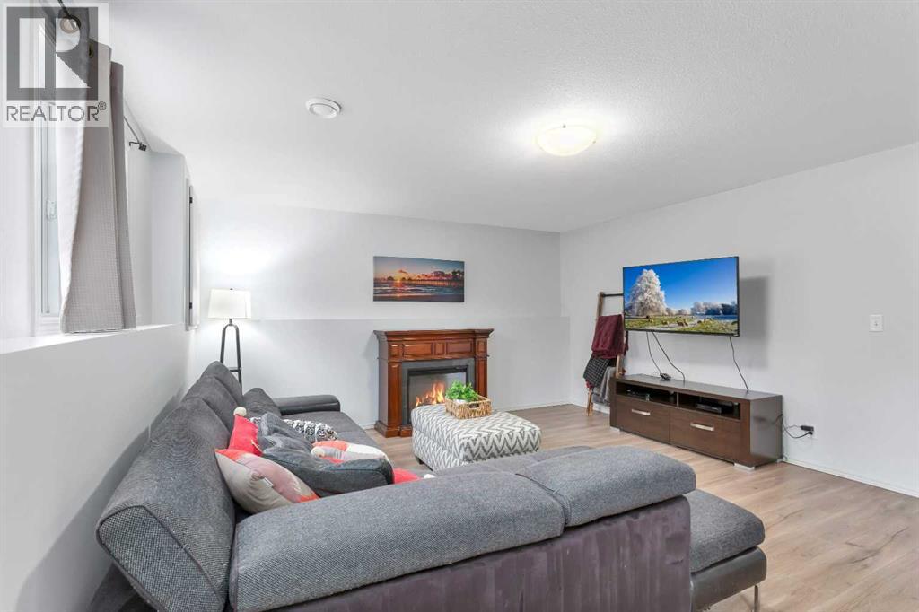 Photo 28 of 79 Stephenson Crescent, Red Deer AB
