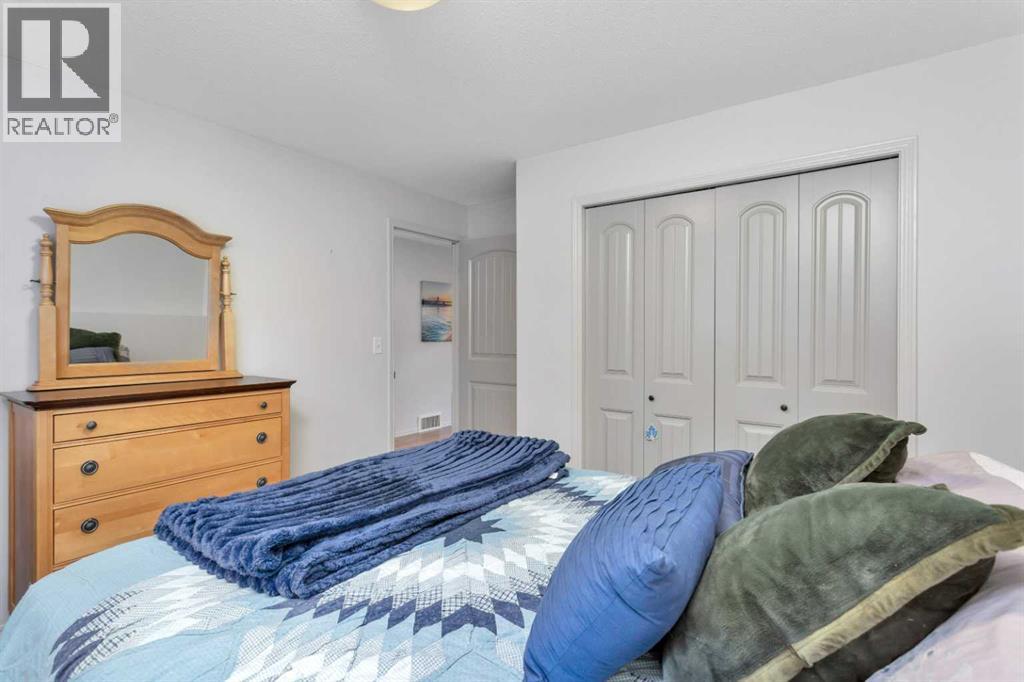 Photo 35 of 79 Stephenson Crescent, Red Deer AB