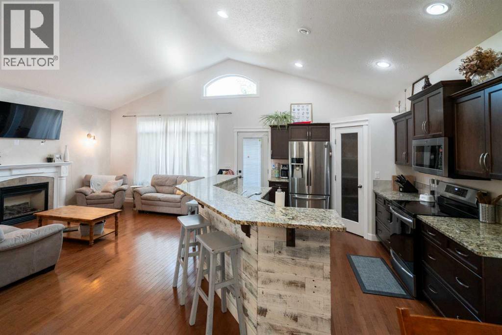 Photo 4 of 3401 51 Street, Camrose AB
